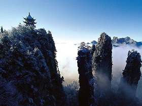 在失败中淬炼不朽——读《老人与海》有感